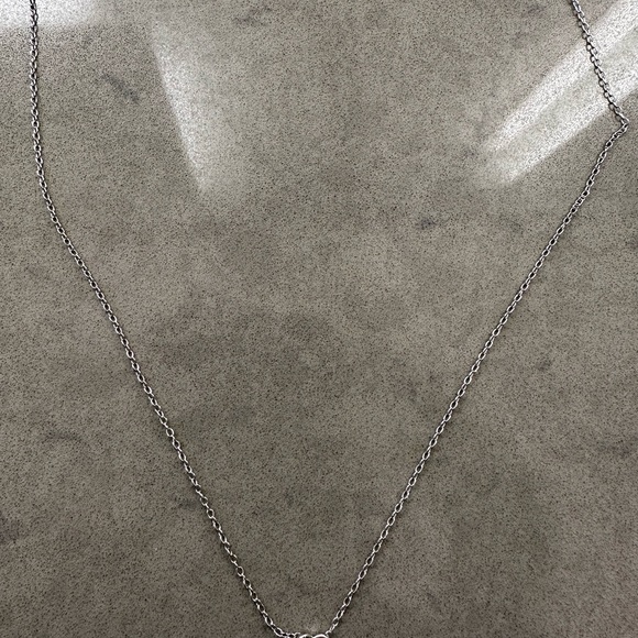 VCA inspired 18K White gold  Frivole Pendant. - Picture 4 of 8